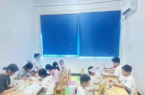 新亚休闲第二届职工子女暑期托管班如期开班啦